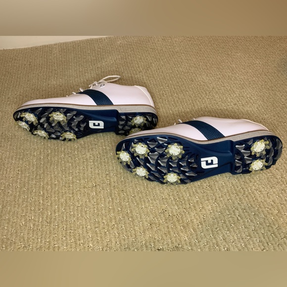 Footjoy Size 7 Women’s Golf Shoes White and Blue - Picture 5 of 7